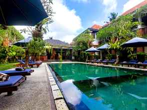 Swimming Pool 4 Awatara Boutique Resort