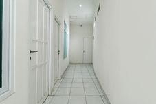 พื้นที่สาธารณะ SPOT ON 90781 Bee M 2 Syariah