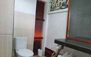 Toilet Kamar 2 Amban Beach House