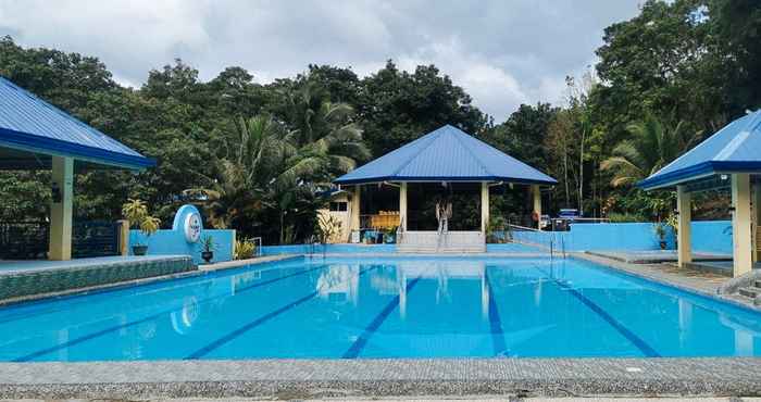 Swimming Pool MJS Camp Site and Mountain Resort by RedDoorz