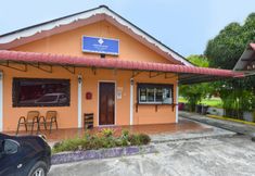 Bên ngoài 4 OYO 90561 Awan Biru Motel