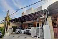 Exterior OYO 90795 Gloria Residence Syariah