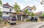 Bangunan 2 SPOT ON 90797 Sukun Syariah Homestay