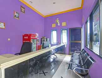 Lobi 2 OYO 90796 Hotel Mulya Indah