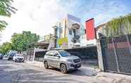 Bangunan 4 OYO Flagship 90789 Genteng Residence