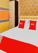 BEDROOM OYO 90793 Btc Guest House Syariah