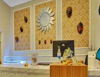 Lobby 2 OYO 90793 Btc Guest House Syariah