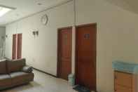 Ruang Umum OYO 90803 Cc1 Residences Family