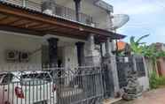 Bangunan 4 OYO 90810 Ravaya Homestay