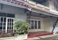 Bangunan 3 OYO 90812 Hayza Residence Syariah 