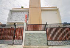 Exterior 2 OYO 90820 Madania Guesthouse Syariah