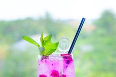 酒吧、咖啡廳與交誼廳 Front One Hotel Sragen