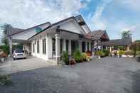 Bangunan OYO Home 90388 Homestay Masha