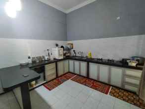 Lobi 4 OYO Home 90388 Homestay Masha