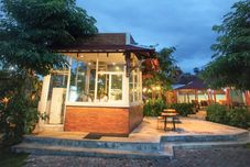 バー、カフェ、およびラウンジ Alaya Homestay