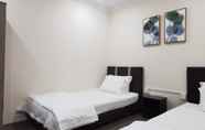 Kamar Tidur 7 OYO Home 90372 Greybirds Hostel