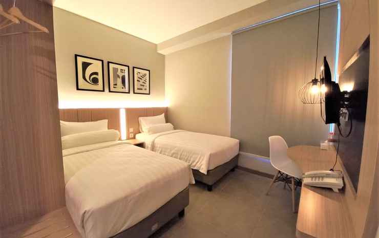 Front One King Tuban Lampung Selatan - Superior Twin Room Only