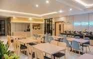 Restaurant 7 Front One King Tuban