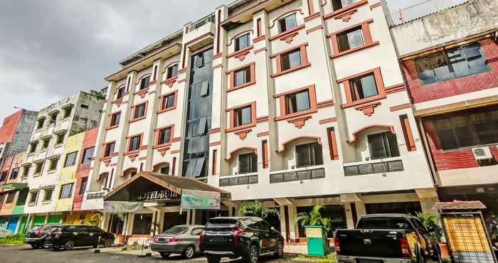 Bên ngoài OYO 90827 Hotel Budi