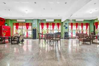 Lobby 4 OYO 90827 Hotel Budi