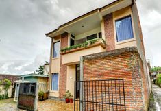 Exterior 3 OYO 90828 Ara Guest House