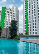 SWIMMING_POOL Ruang Nyaman at Apartment Green Lake View Ciputat