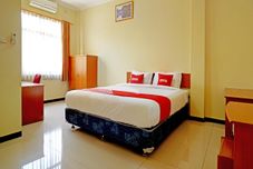 臥室 OYO 90836 Bartu Guesthouse