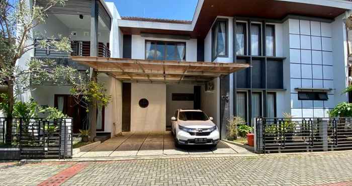 Exterior AW HOMESTAY