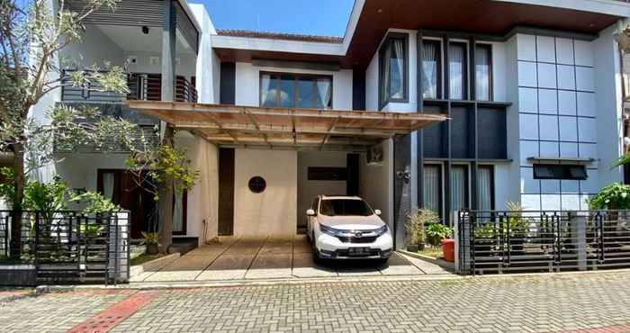 Bangunan AW HOMESTAY