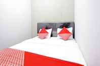 Kamar Tidur Super OYO 90848 J&b Rooms Bekasi