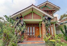 Exterior 2 OYO Homes 90849 Cibeunying Homestay Cibodas Maribaya