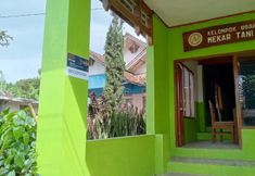 Exterior 5 OYO Homes 90849 Cibeunying Homestay Cibodas Maribaya