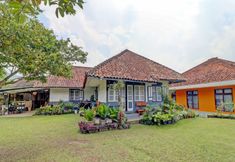 Exterior 2 OYO Homes 90850 Cibeunying Eco Tourism Homestay Cibodas Maribaya 2