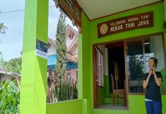 Exterior 7 OYO Homes 90850 Cibeunying Eco Tourism Homestay Cibodas Maribaya 2