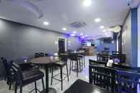 Bar, Kafe, dan Lounge OYO 90484 Bright Hotel