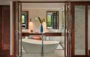 Phòng tắm bên trong 6 Best Western Premier Sonasea Villas Phu Quoc
