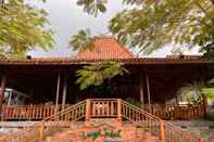 Lobby Langit Teduh Resto and Resort