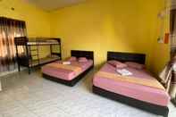 Kamar Tidur OYO Home 90424 Embun Homestay