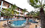 Swimming Pool 2 Ampan Resort & Apartment