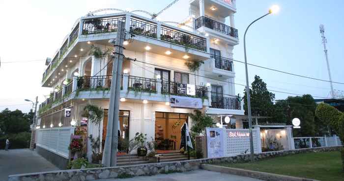 Bên ngoài Bich Ngoan Hotel