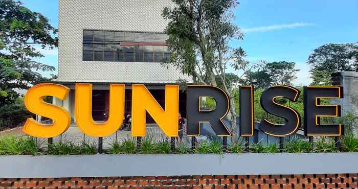 Bangunan Sunrise Hotel Kudus