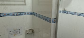 Toilet Kamar 5 OYO Home 90416 Exclusuites