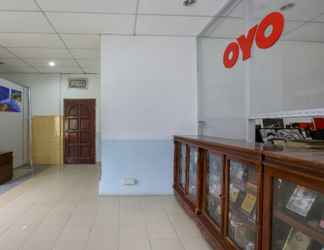 Lobi 2 OYO 90441 Cz Traveler's Hotel