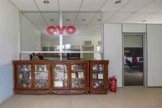 Lobi 4 OYO 90441 Cz Traveler's Hotel