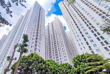 外部的 TRV Room at Bassura Apartment by Ruang Nyaman