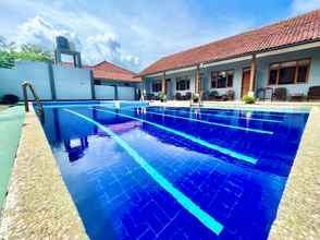 Swimming Pool 4 Grand Tirta Villa