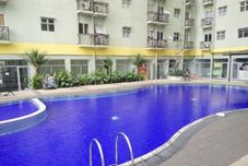 スイミングプール Apartement the suites @metro by IRA ARS PROPERTY