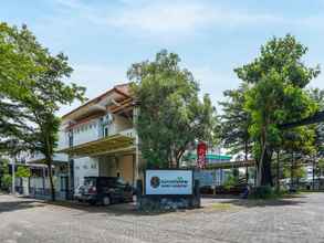 Luar Bangunan 4 OYO Flagship 90886 Sunset View Homestay