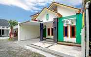 Exterior 4 OYO 90869 Happy Homestay Syariah