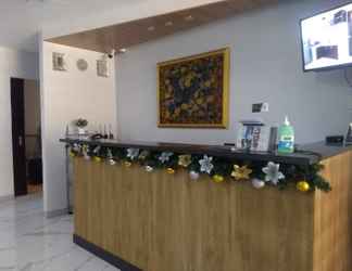 Lobi 2 OYO 848 Dona Aurora Condotel